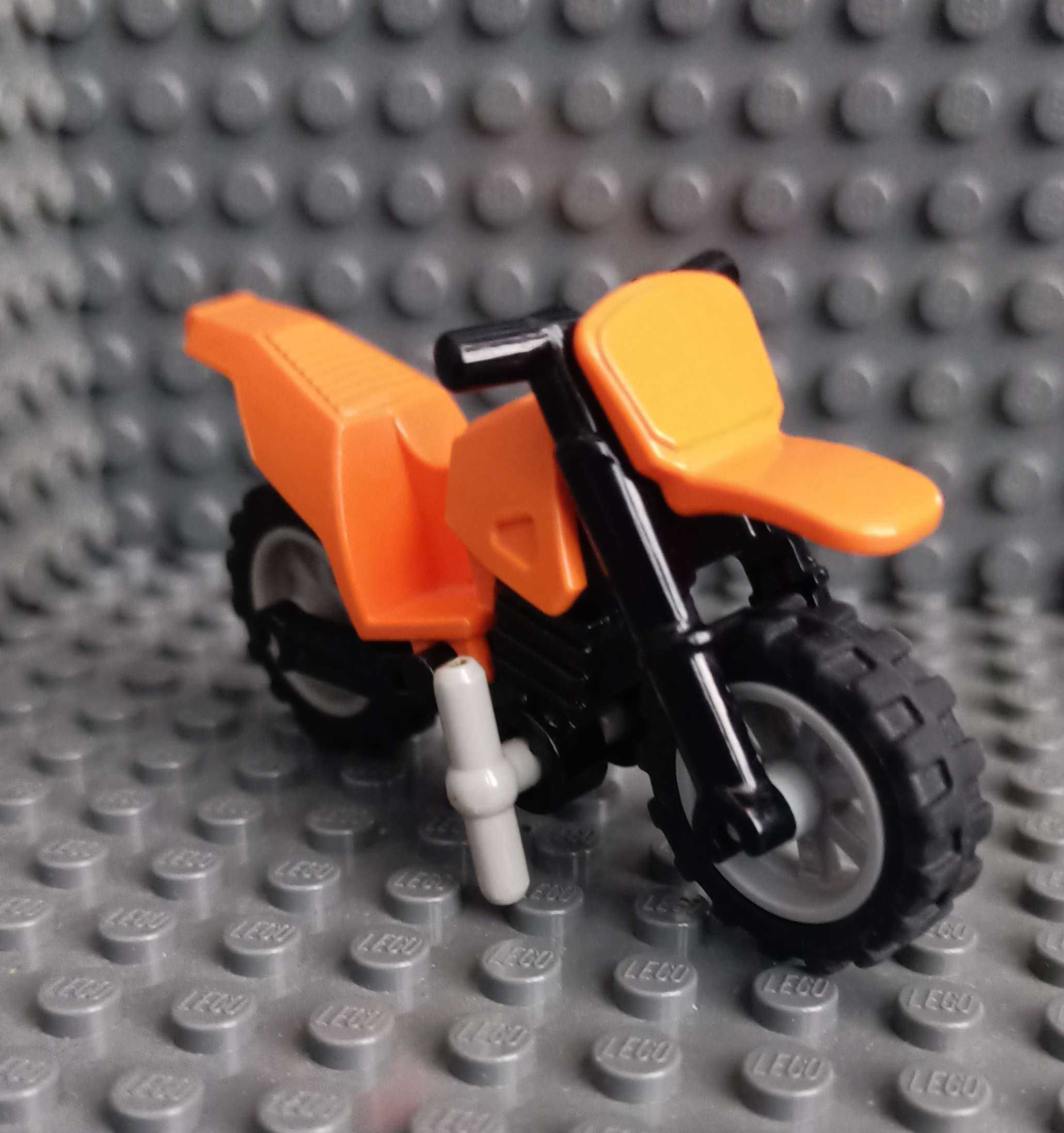 LEGO City pomarańczowy motor