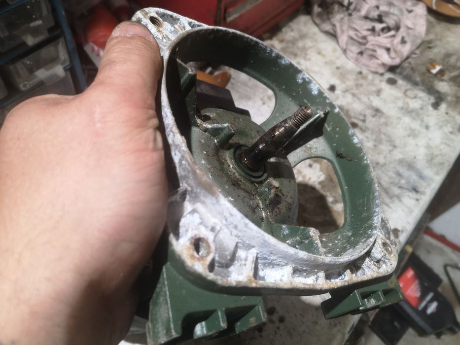 Silnik elektryczny 230v  0.85kw 2760obr.