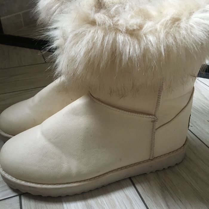 Уггі 41 розмір з міхом теплі чоботи устілка 26,5 см б/в