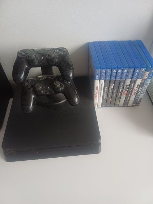 Okazja PS4 slim 2 pady 10gier