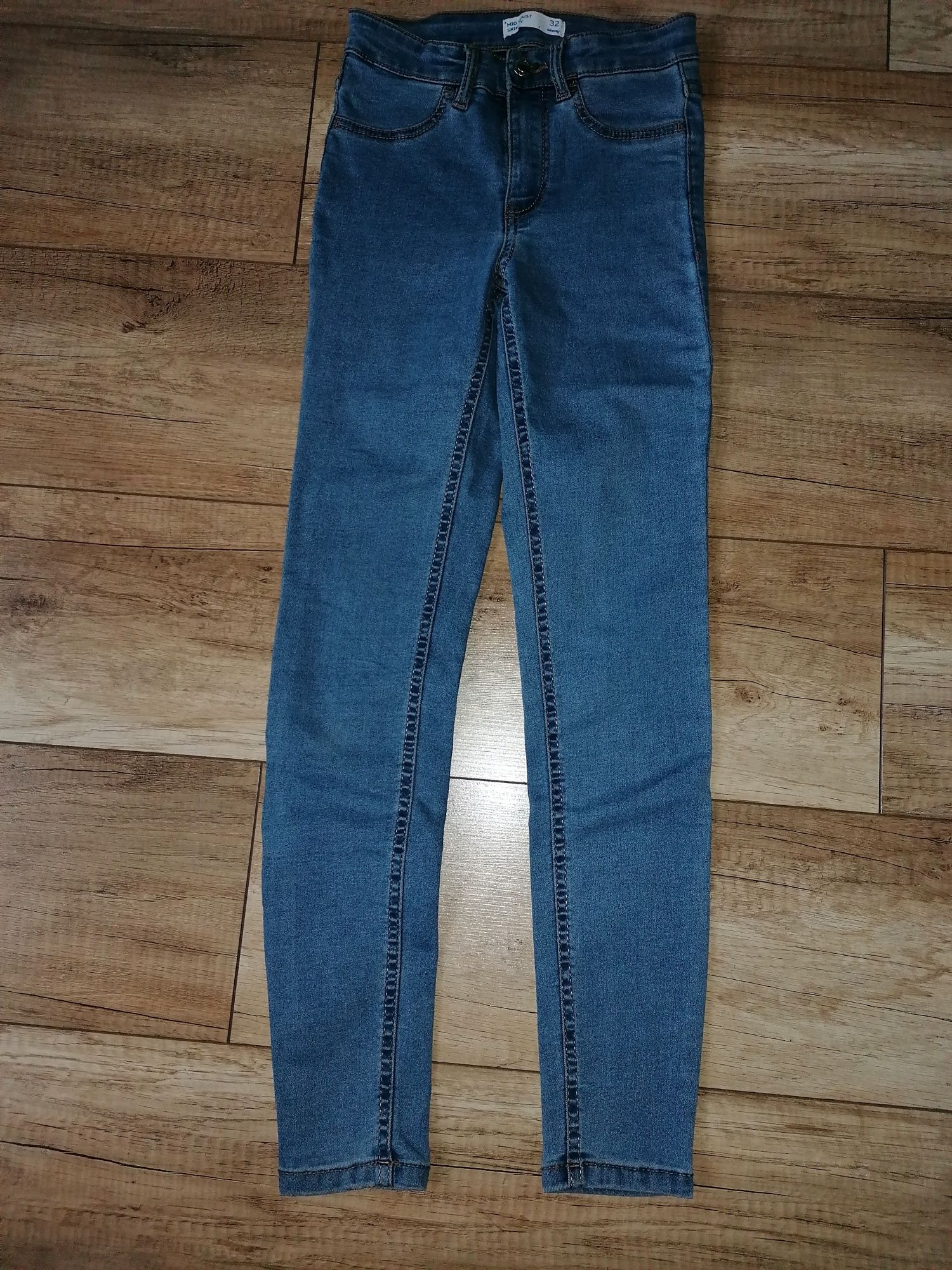 Jeansy skinny 152