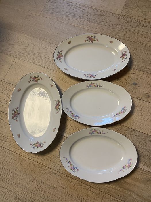 Kompet czterech półmisków