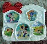 Disney domek, układanka z klockami.