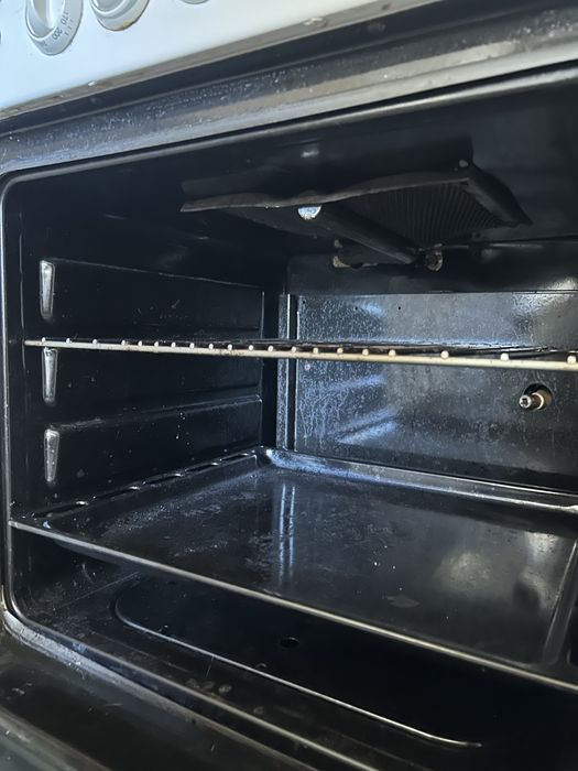 Fogão e forno a gás Bosch com parte eletrica também