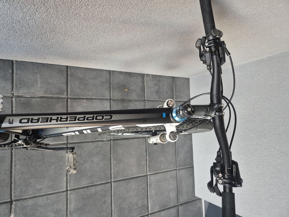 Продам алюмінієвий ровер bulls