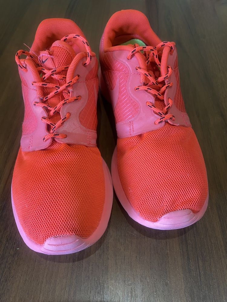 Кроссовки Nike