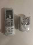 Pilot do klimatyzacji samsung wraz z uchwytem