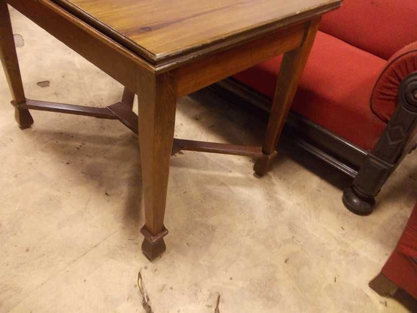 Przedwojenny drewniany stół rozkładany