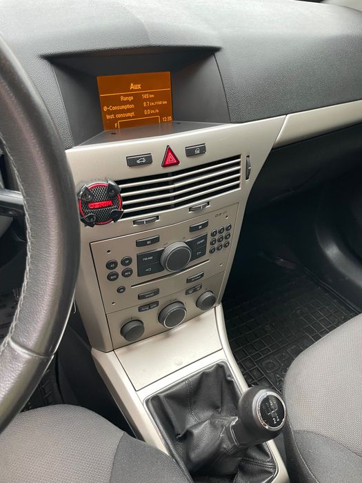 Автомобіль Опель Астра