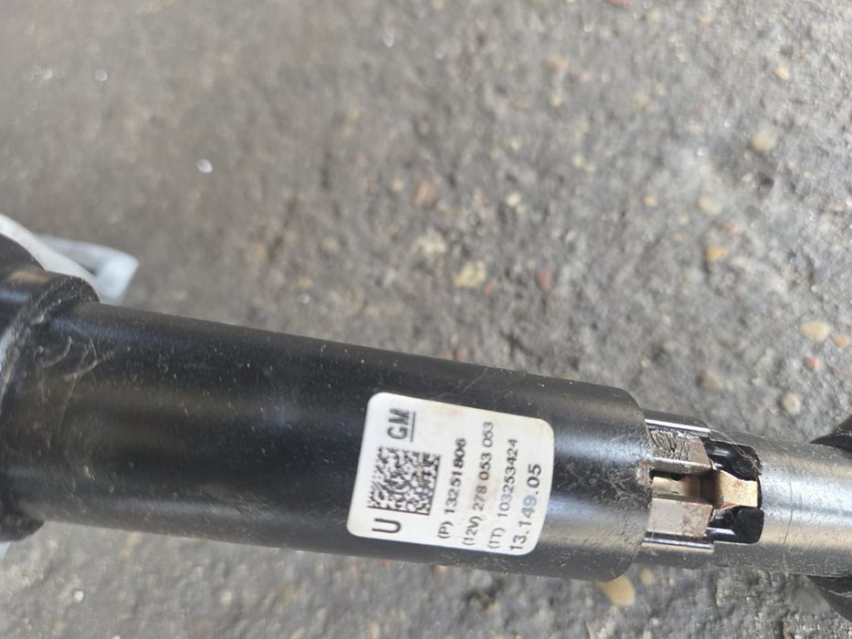 Kolumna kierownicza krzyżak opel Astra J