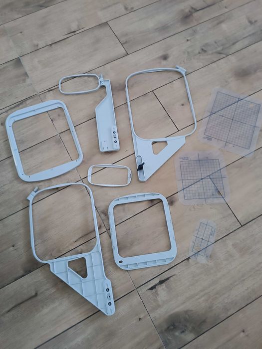 Maszyna do szycia  Maszyno-hafciarka Janome SKYLINE S9