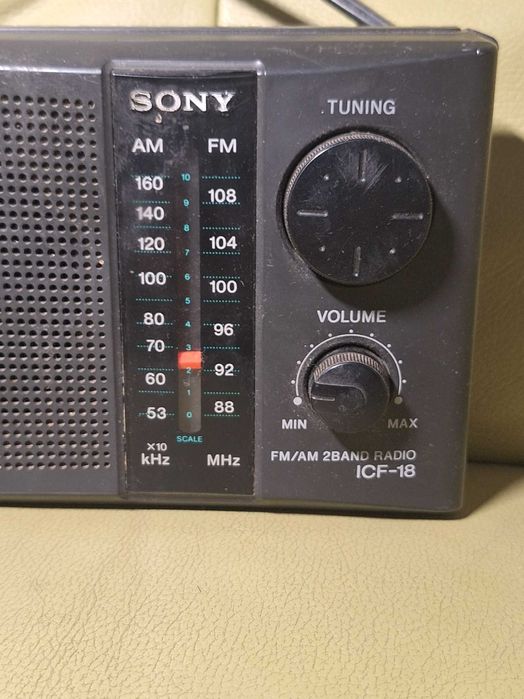 Радиоприемник SONY  ICF 18