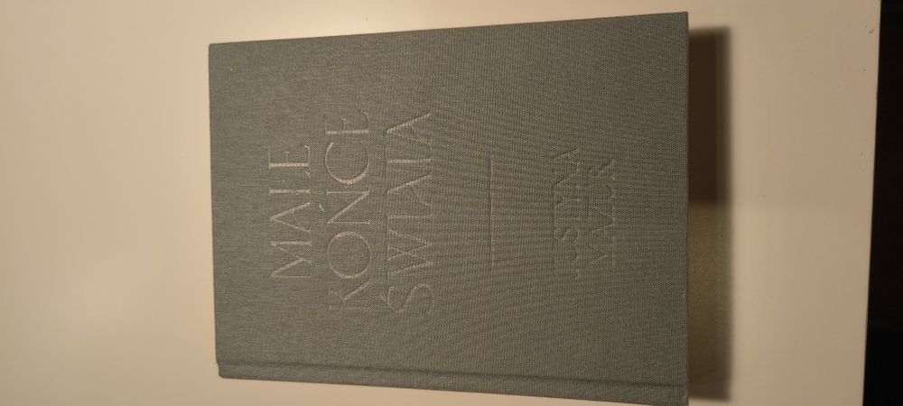 Małe końce świata Justyna Mazur podcasterka pamiętnik autograf