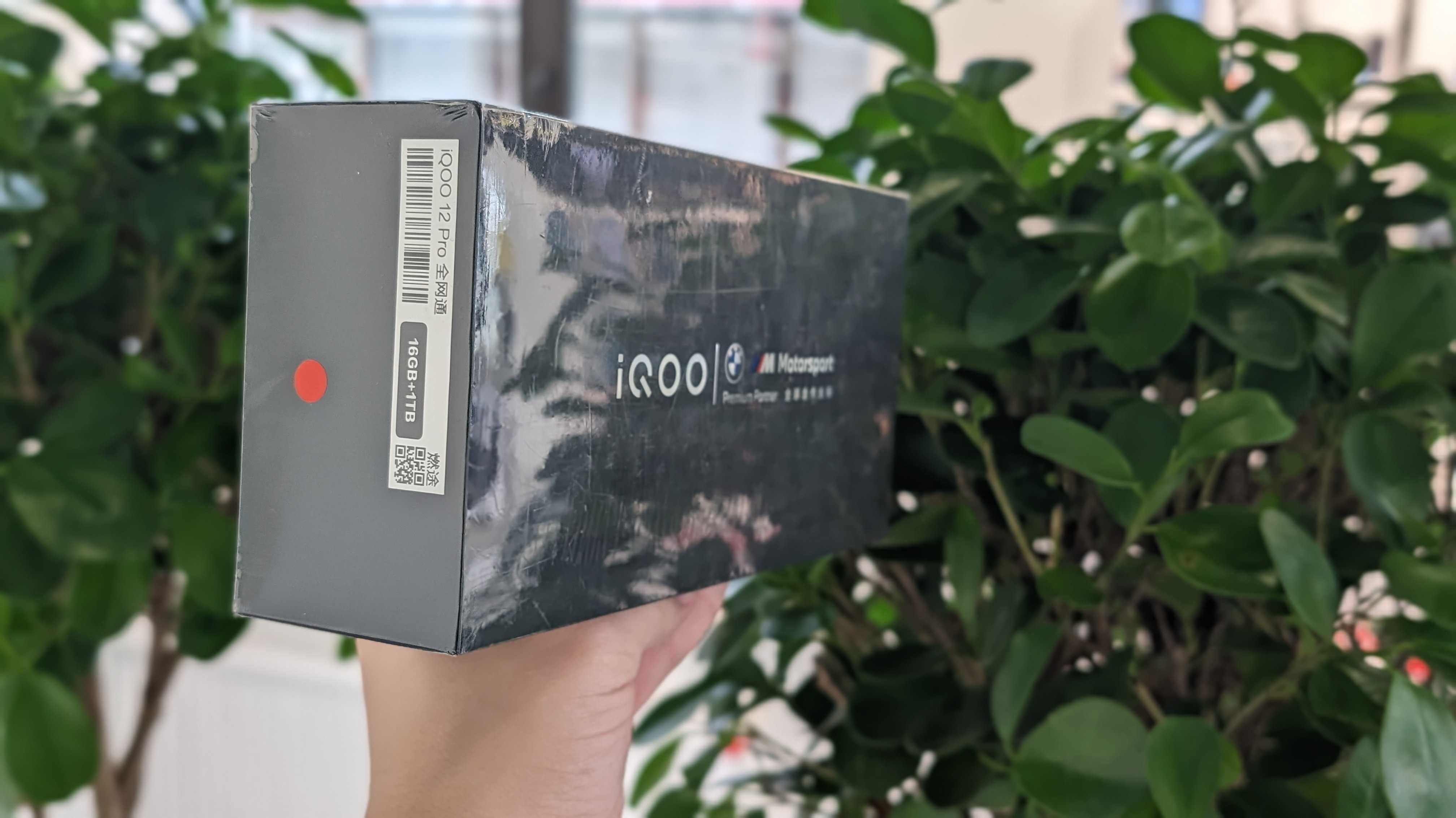 Магазин NEW Vivo iQOO 12 Pro 16/1TB Red Гарантiя Оплата частинами