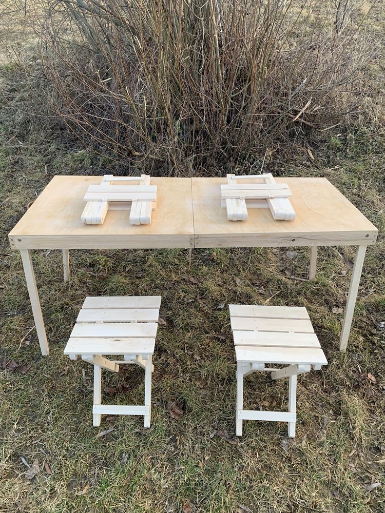 Дерев‘яний стіл і 4 стільці-трансформери (туристичний набір)