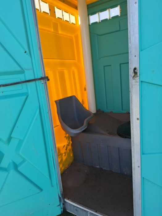 Toaleta przenośna toi toi, ogrodowa budowlana wc