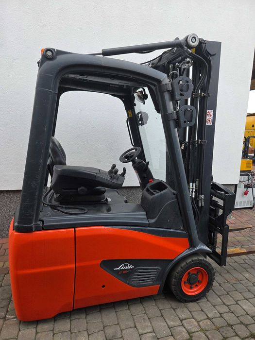 WÓZEK widłowy LINDE E16C , TRIPLEX 4,92, 4 sekcje, pozycjoner