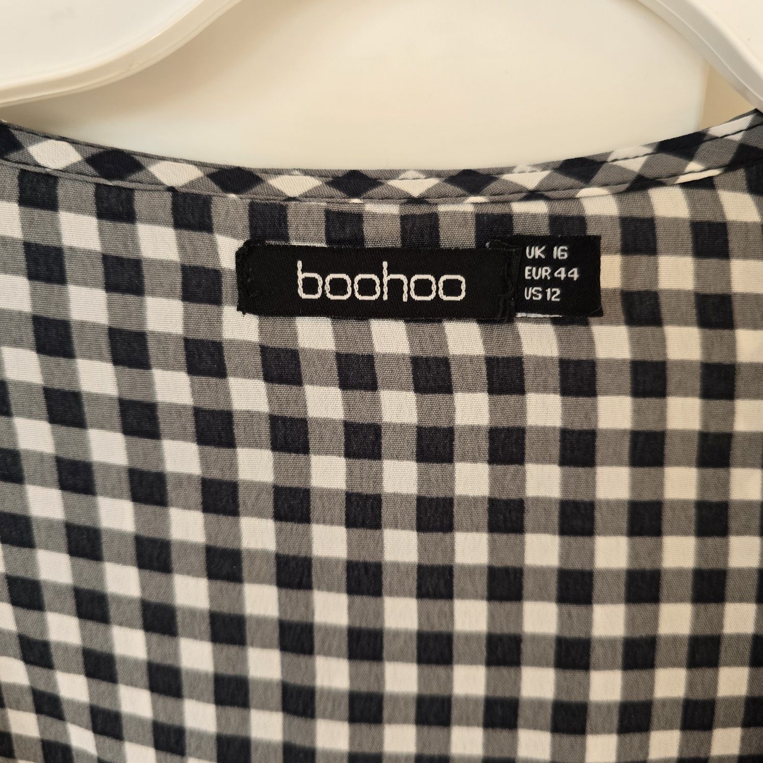 Sukienka letnia boohoo 44 xxl 42 xl kratka pepitka krótki rękaw mini
