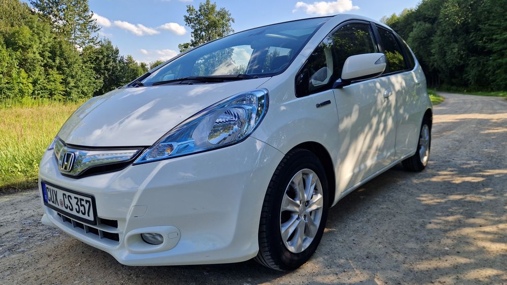 Honda Jazz Hybrid bardzo niski przebieg !