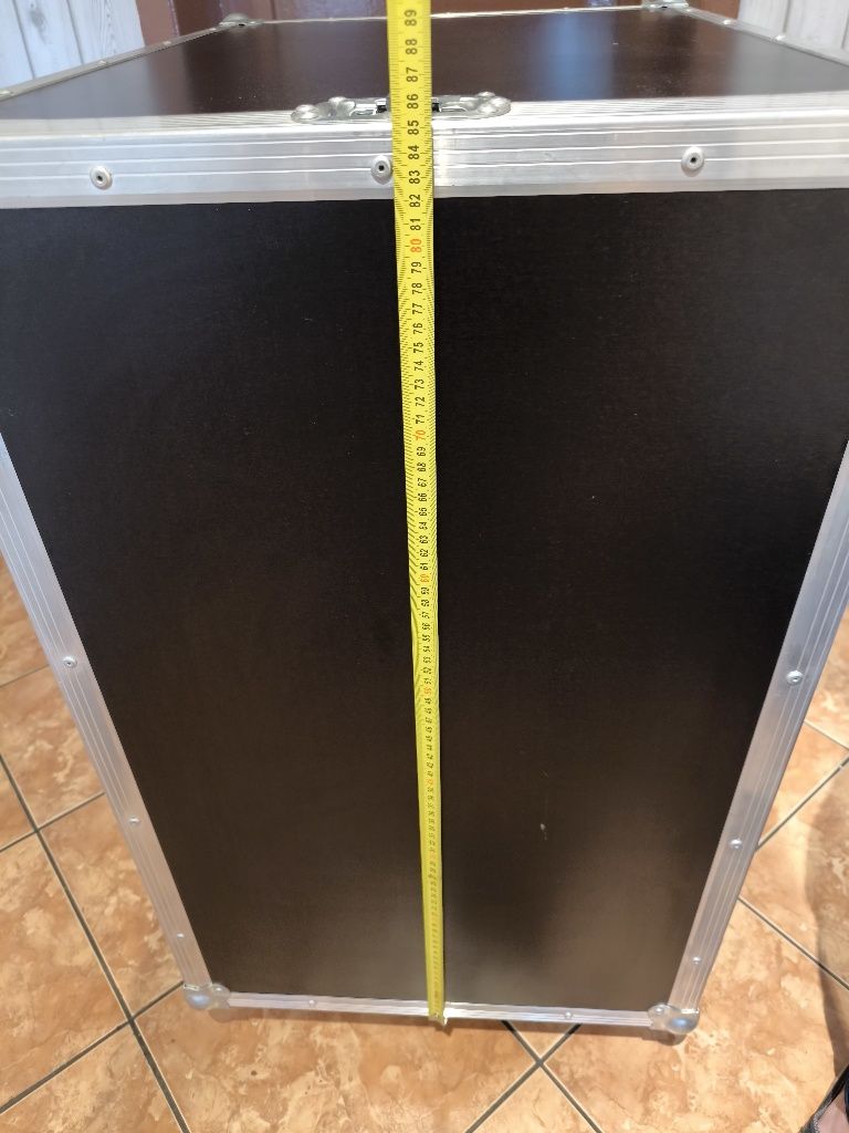 Case rack 19u pojemna skrzynia prawie jak nowa