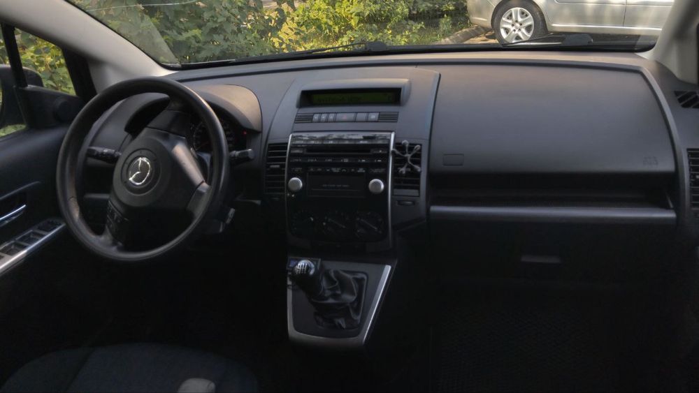 Продається Mazda 5 2010p