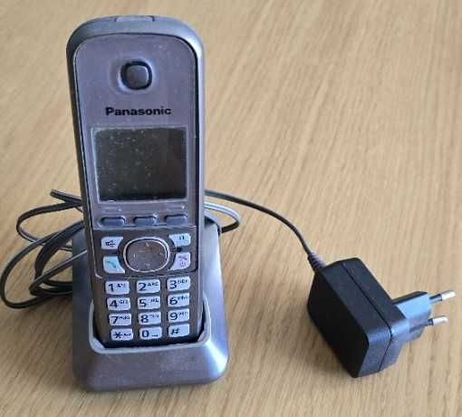 Telefon stacjonarny ZESTAW Panasonic KX-TG6711PD & PNLC1030