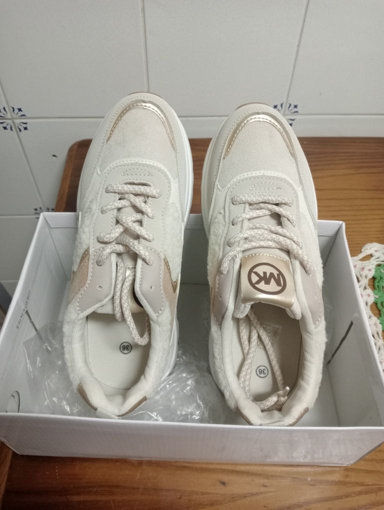 Sapatilhas Novas MK
