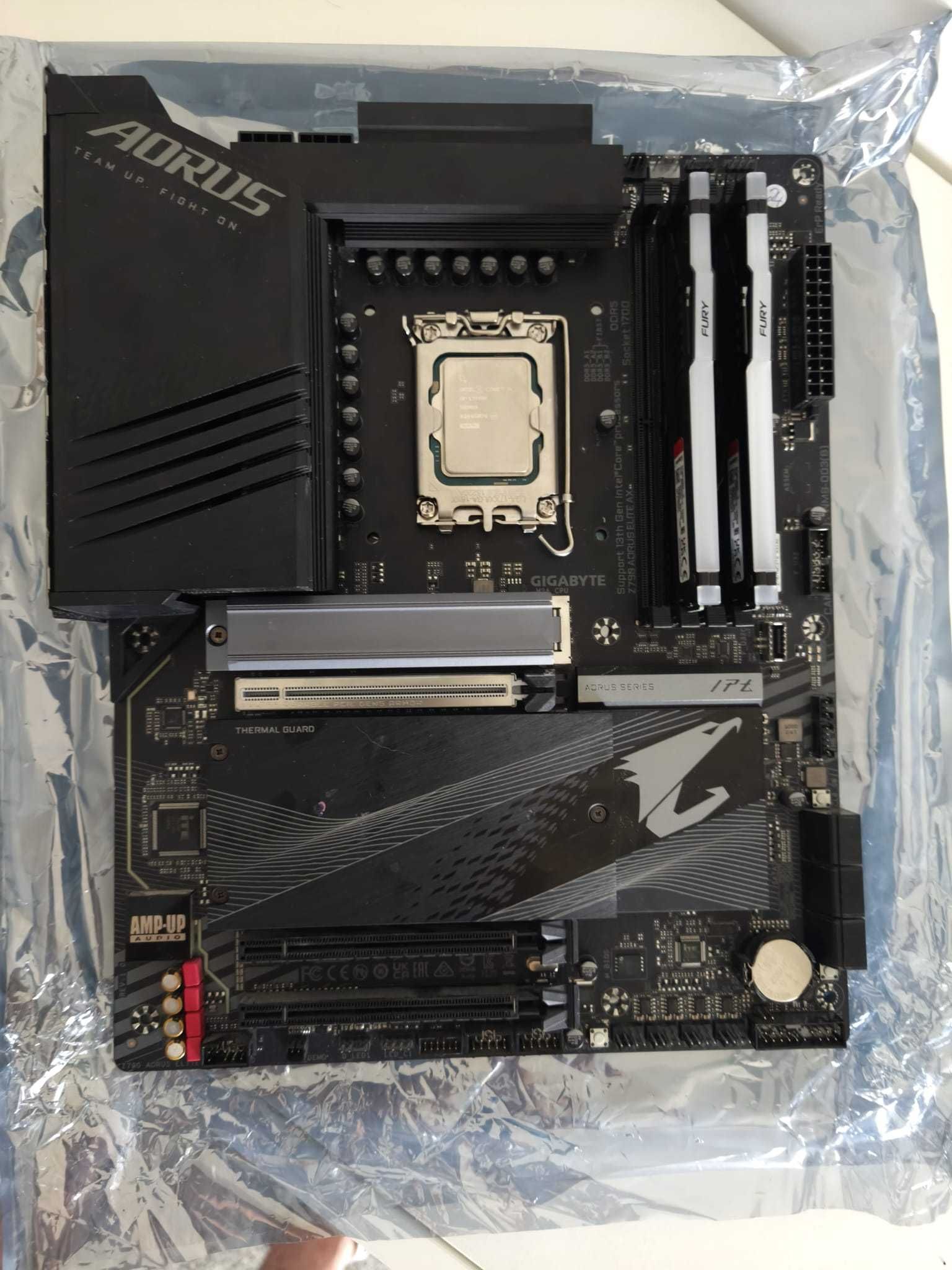 OPORTUNIDADE - PC Gaming (i9-13900k, 32Gb DDR5, GTX1080)
