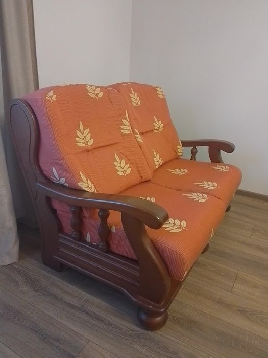 Диван, натуральне дерево