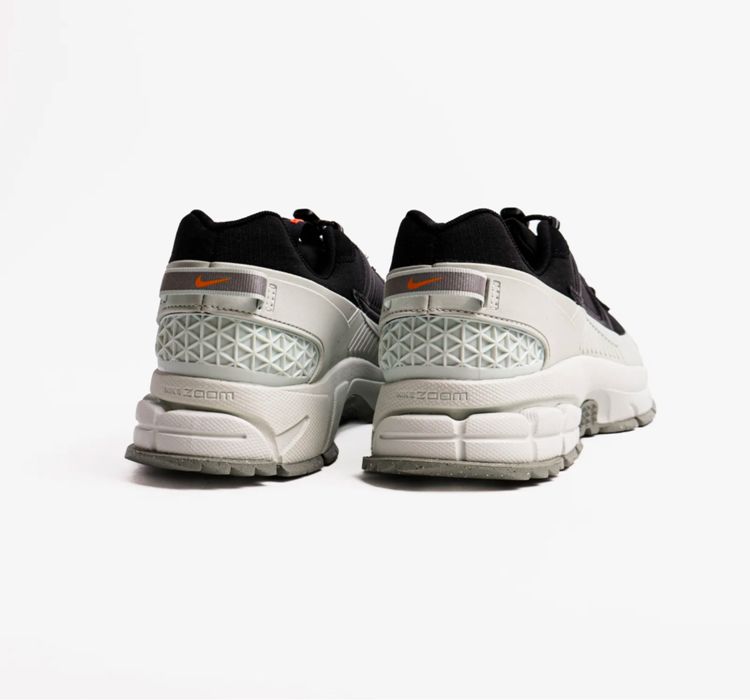 Оригінальні кросівки NikeVomero Roam ( 40 розмір)