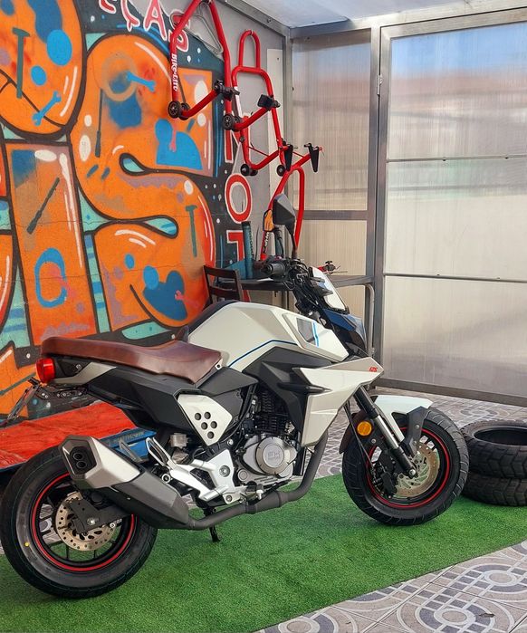 Moto 125cc Fk Motors scrambler // 550 km como nova