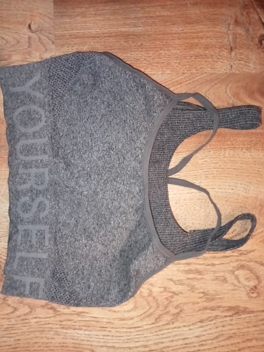 Biustonosz damski sportowy jak nowy.