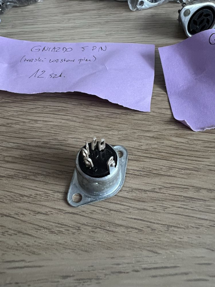 Gniazda UNITRA DIN 5 i 6 pin