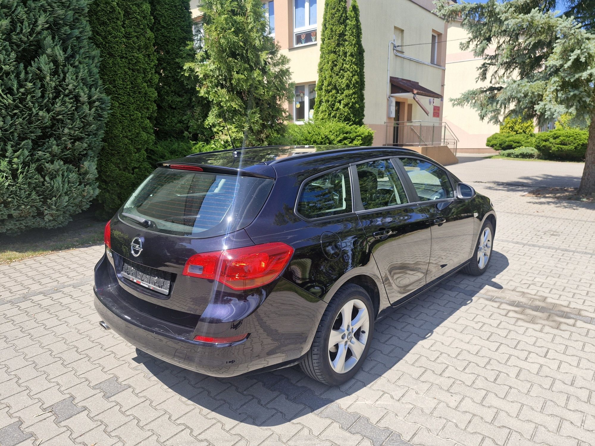Opel Astra J 2011 1.4turbo