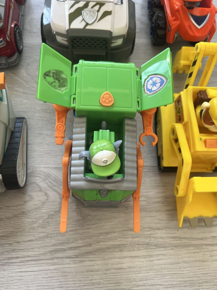 Baza psi patrol plus 8 piesków