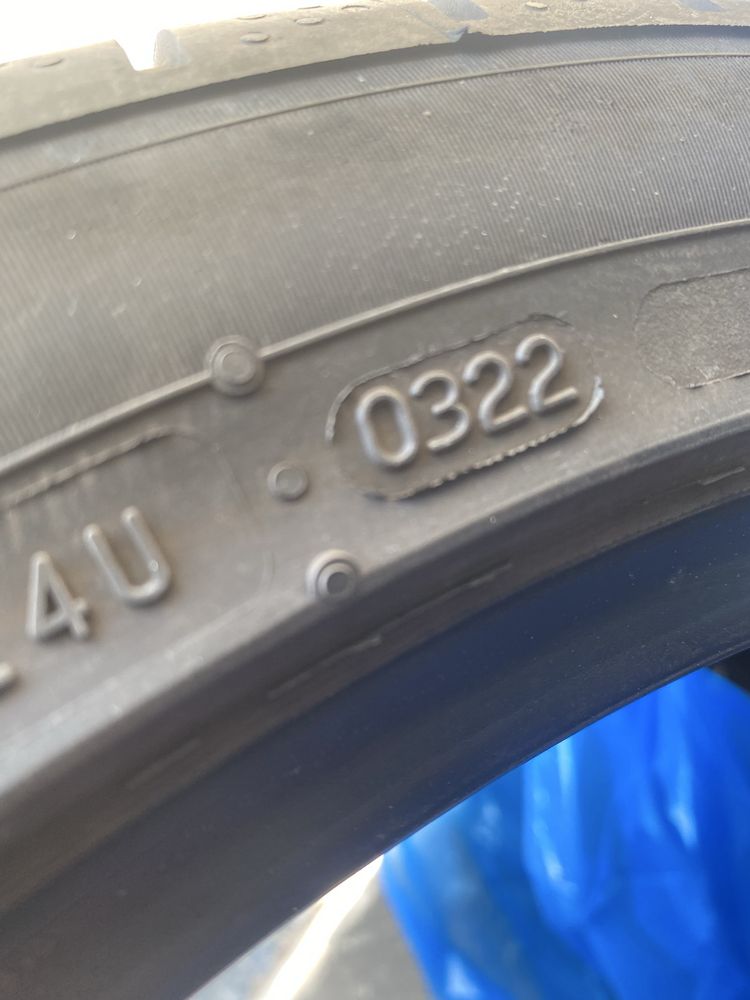 Opny nokian 235/40 R18 dot 0322 lato