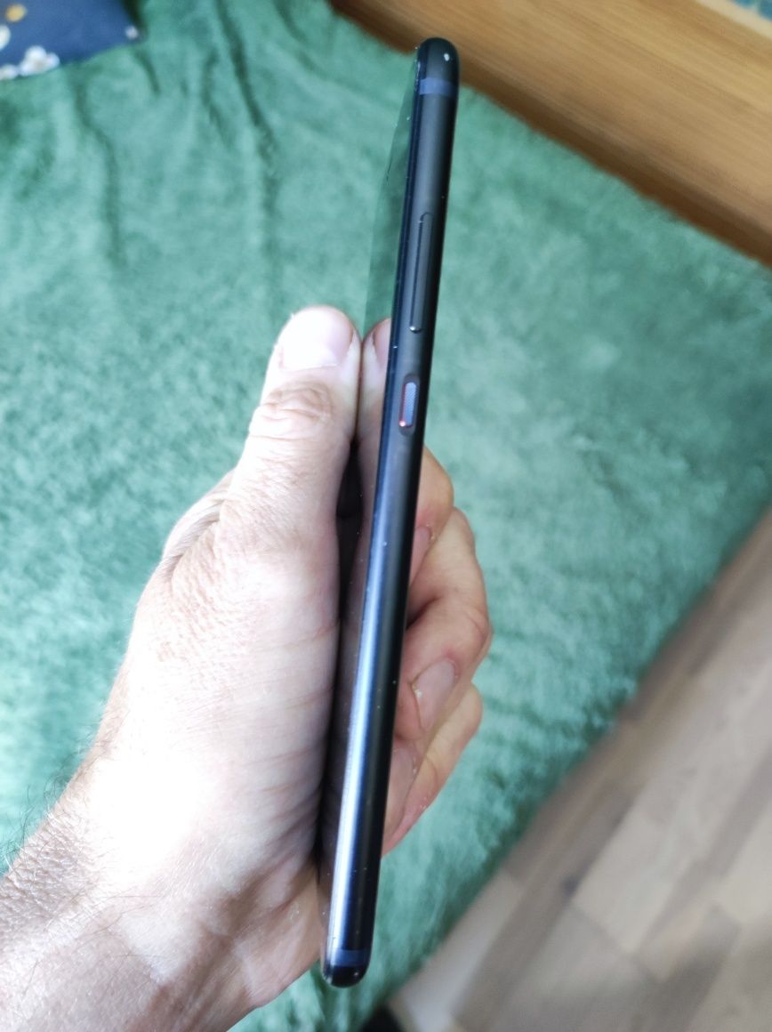 У продажу huawei p10plus 4/64