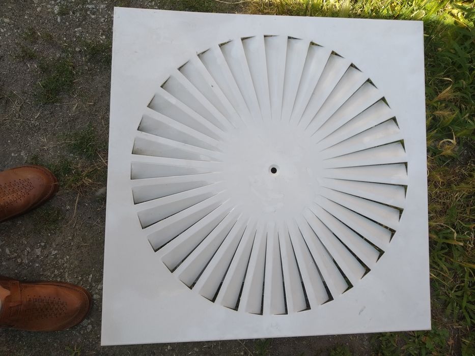 Skrzynka rozprężna z przepustnicą