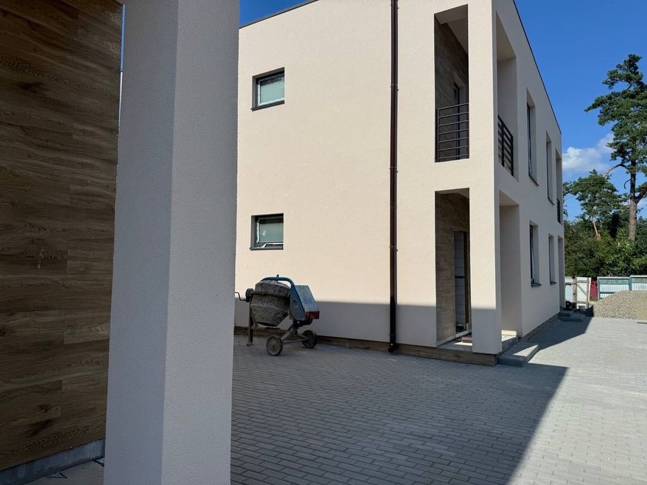 Акція! Дуплекс у Бучі -85000$. Газ, балкон, тераса, власний дворик.