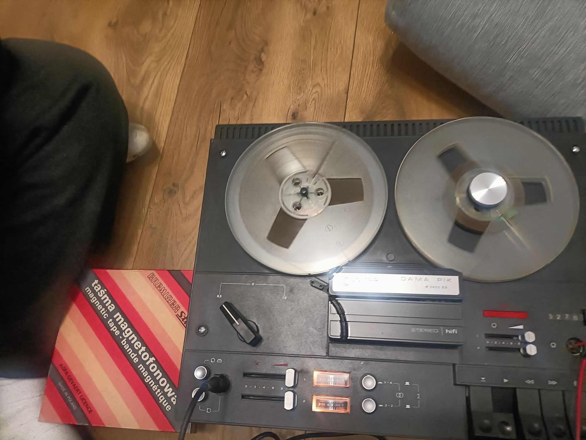 Dama pik magnetofon UNITRA plus tasmy