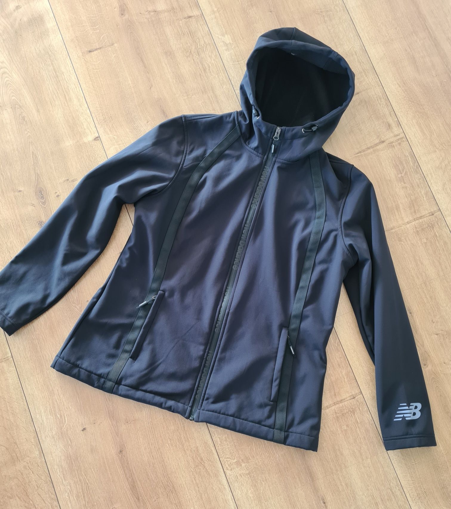 Kurtka Softshell New Balance,  r. L z kapturem,  czarna