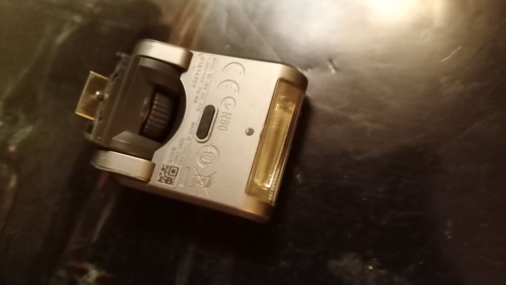 Продам вспышку для камер Sony Nex.
Работает без проб