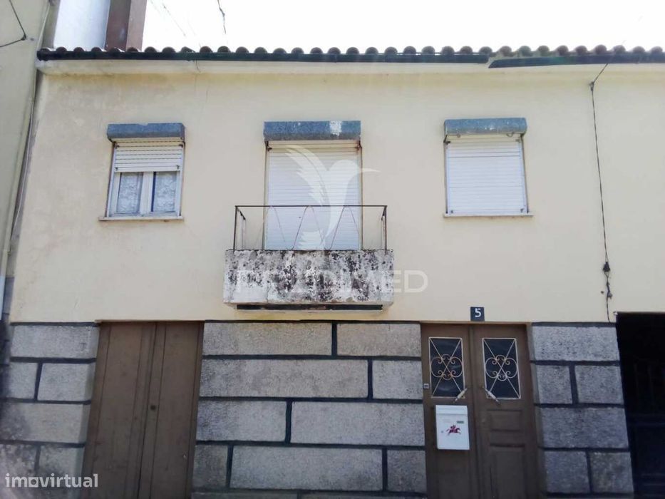 3 Moradias à venda em Insua, Penalva do Castelo