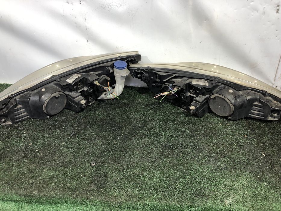 Передні фари Peugeot 308 пежо 308 2007-2011 фара оптика оригінал