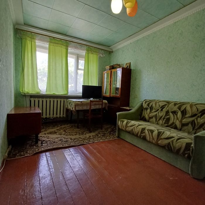 Продаж 2 кімнатної квартири, 1 поверх, вул.Тиха.