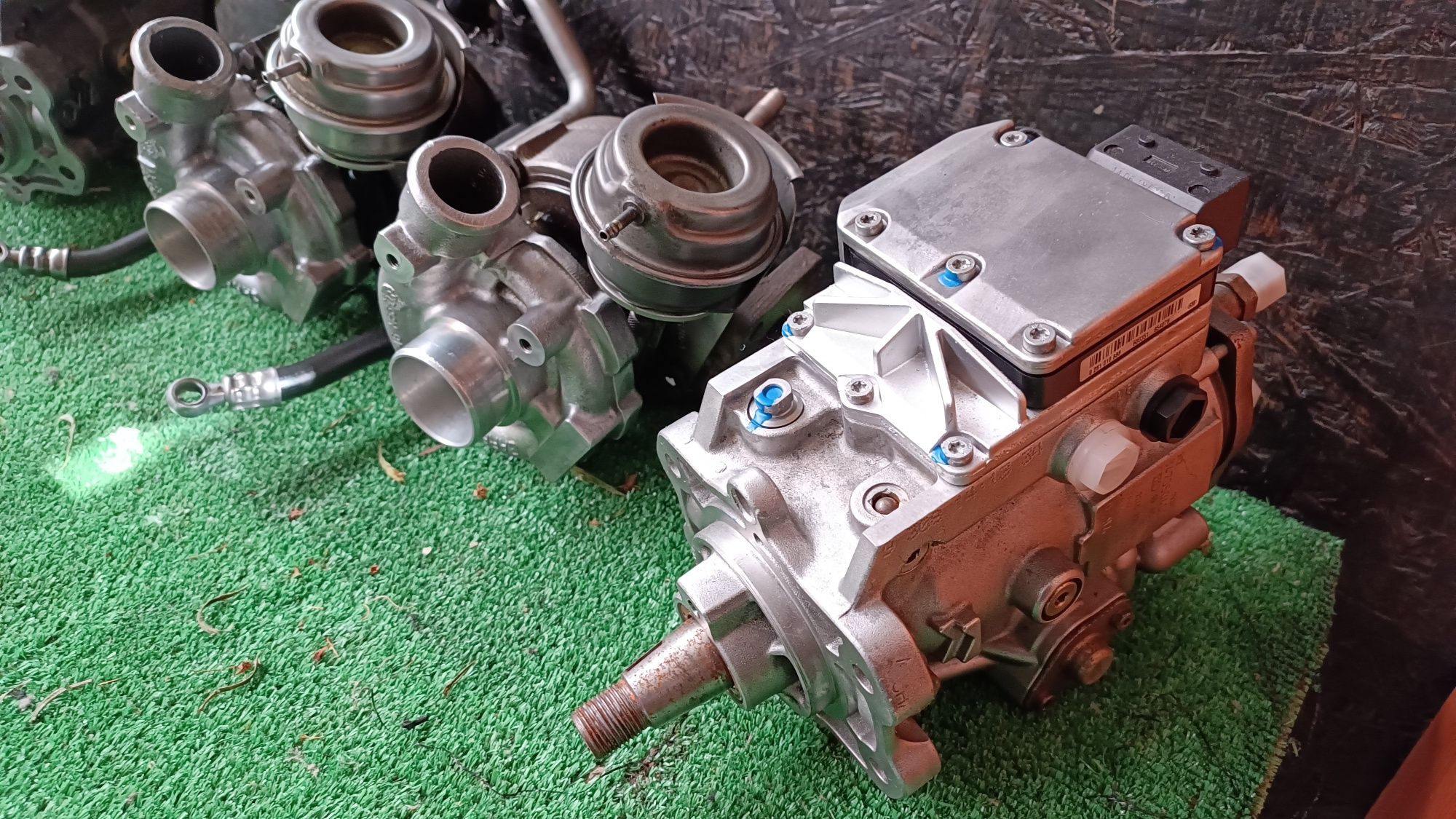 Bombas injetoras reconstruídas e turbos  bmw série 3 E46 motor 136 cv