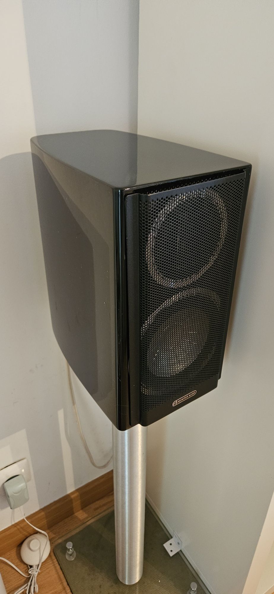Colunas monitor audio gx50