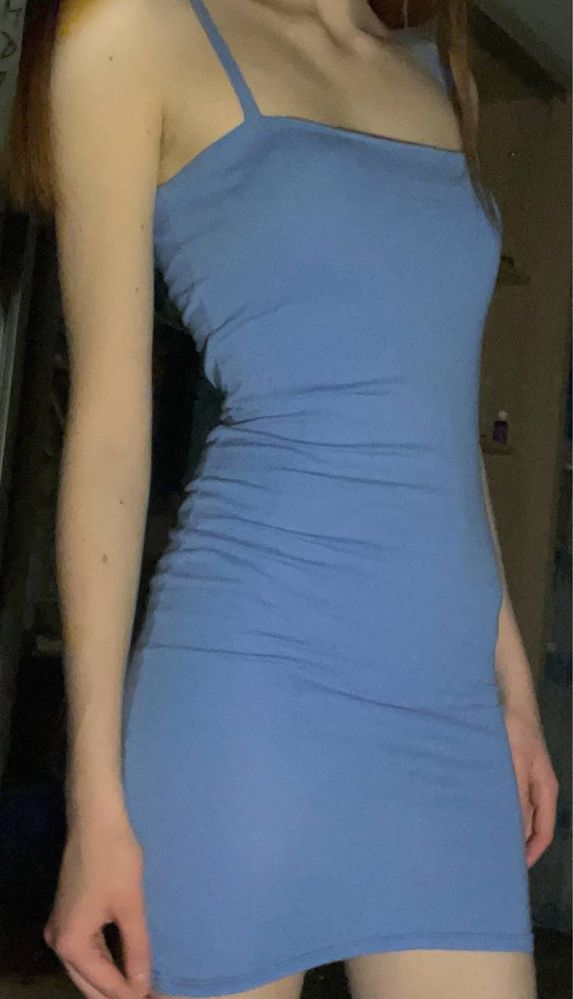 Блакитна сукня міні
