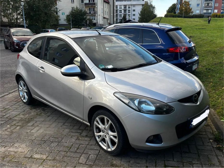 Mazda 2 Mazda 2 • 2009 • 1.3 benzyna • 136 047 km • 3D Hatchback