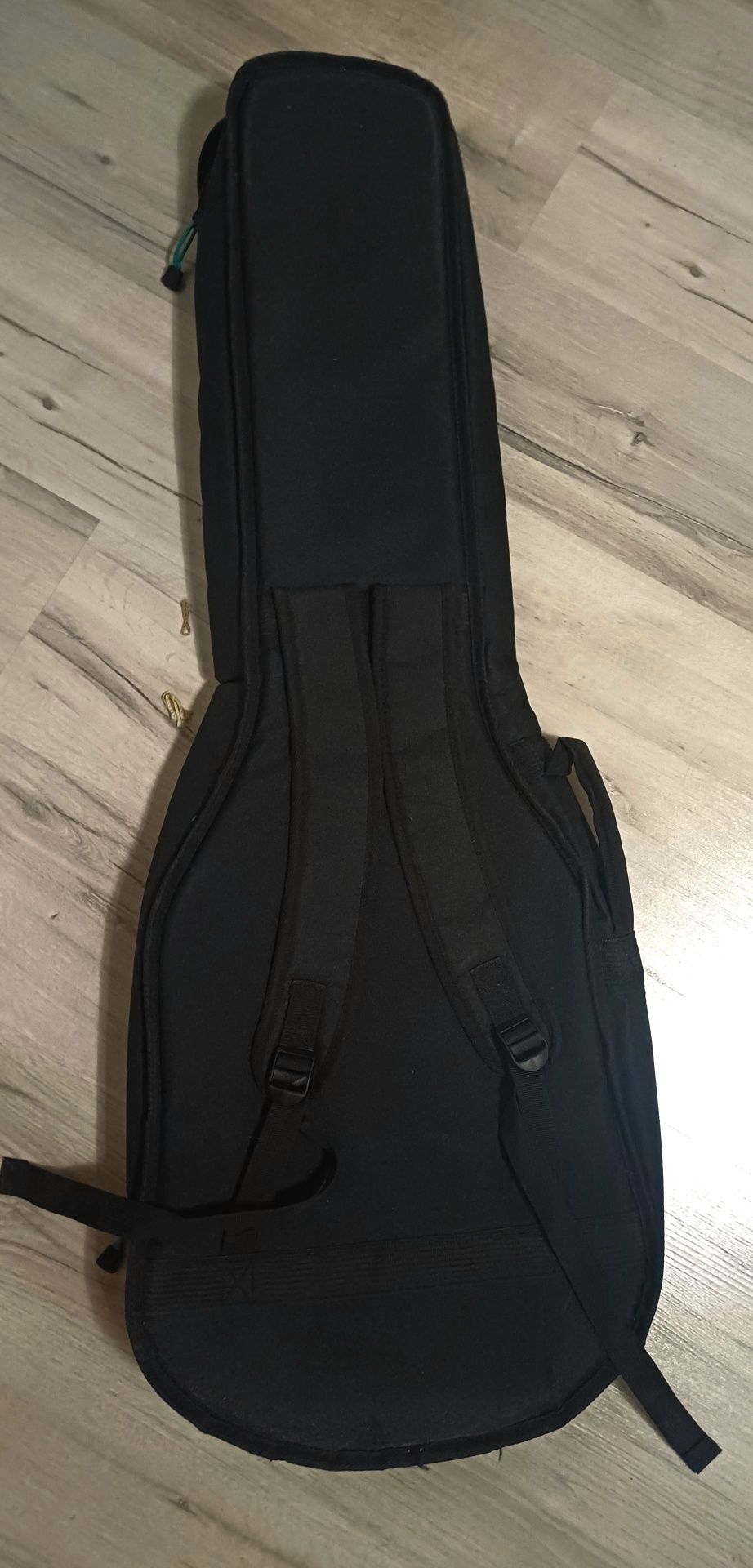 Na sprzedaż gitara Harley Benton ST-70 + akcesoria 
Black Paisley -- ś